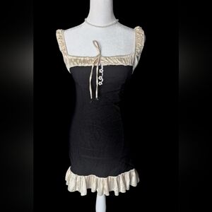 Cute black dress.
